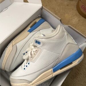 Nike Kids White Cream and Blue Sneakers